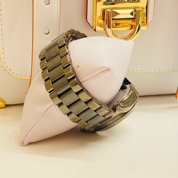 💝HOST PICK 💝Michael Kors unisex watch #5952 - Picture 7 of 14